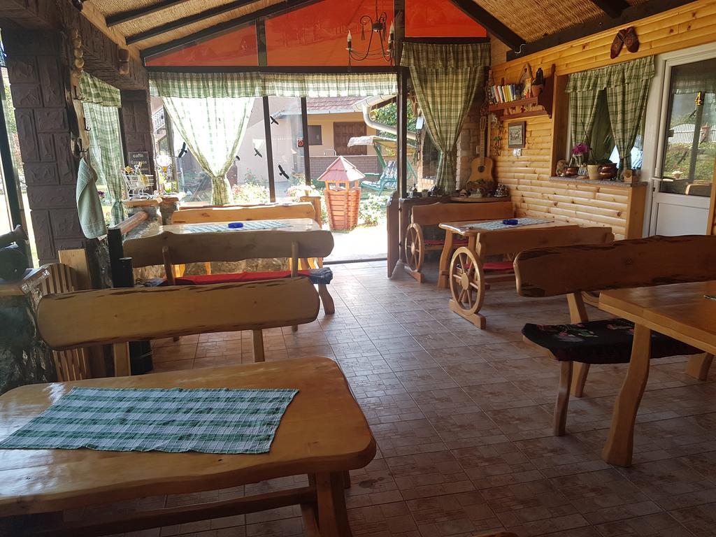 Guest House Rose Smederevska Palanka Ngoại thất bức ảnh
